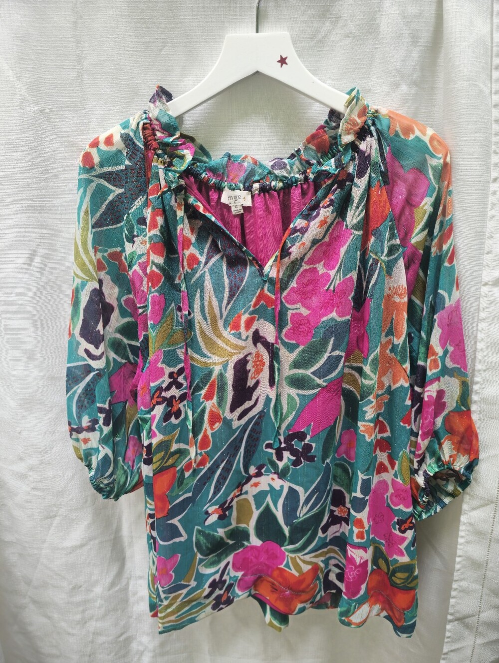 Umgee Plus Size Abstract Floral Shimmer Ruffle Neck Blouse Extra Large XL NWOT